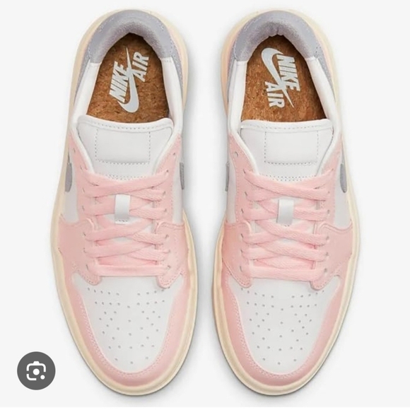 Nike Pink and White Retro Sneakers NWOT.SIZE 9. - Picture 10 of 12